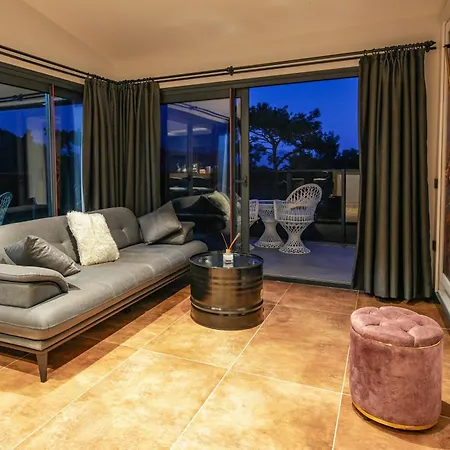 Ramitos Boutique Hotel 4*